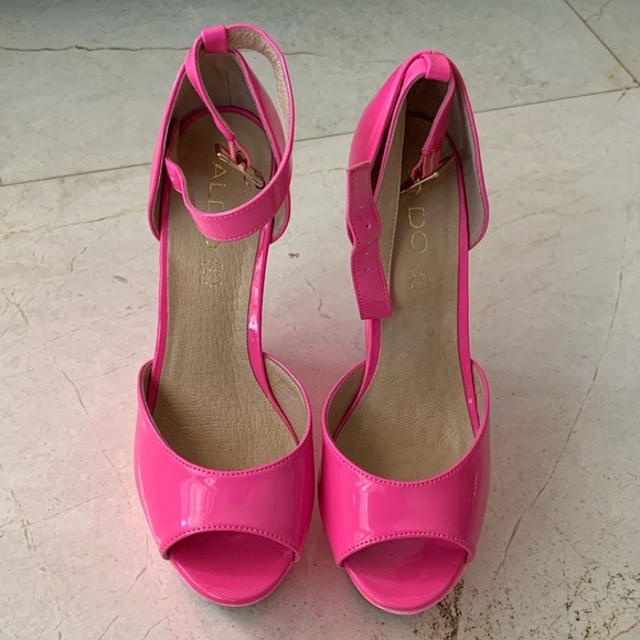 Aldo Shoes - Aldo’s Pink wedges size 8.